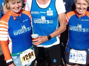 Birgit Bölker, Ingrid König und Manfred Ricklin nahmen gut trainiert und motiviert teil.