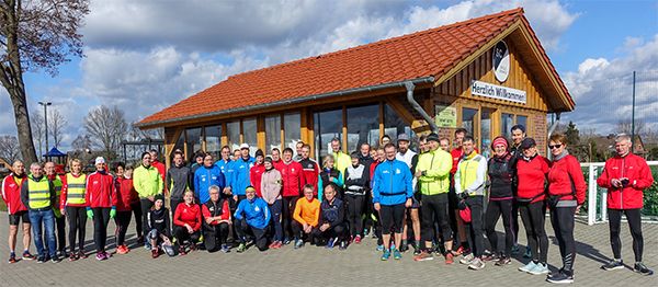 Altenrheiner bei Eröffnung der Laufsaison in Spelle