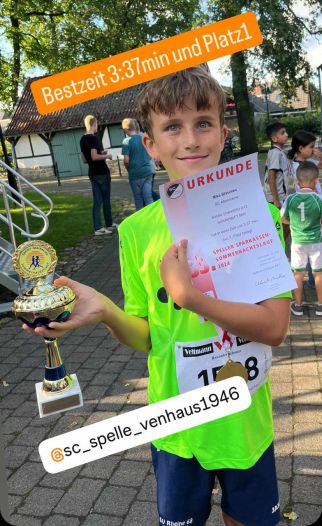 Mika Blaschke siegte in Spelle mit einer Zeit von 3:37 Minuten über 1.000 Meter in der Altersklasse U 12.