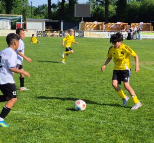 Bild Spielszene Finale: Klare Angelegenheit im Endspiel: Der SC Verl dominierte das Finale und setzte sich souverän gegen den SC Lüstringen durch.