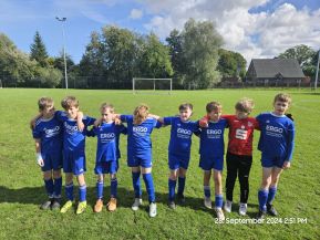 Sichtlich stolz nach ihrem Erfolg gegen den Lokalrivalen FC Eintracht Rheine