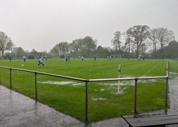 Dauerregen. Fußball. Emotionen. Alles war angerichtet...